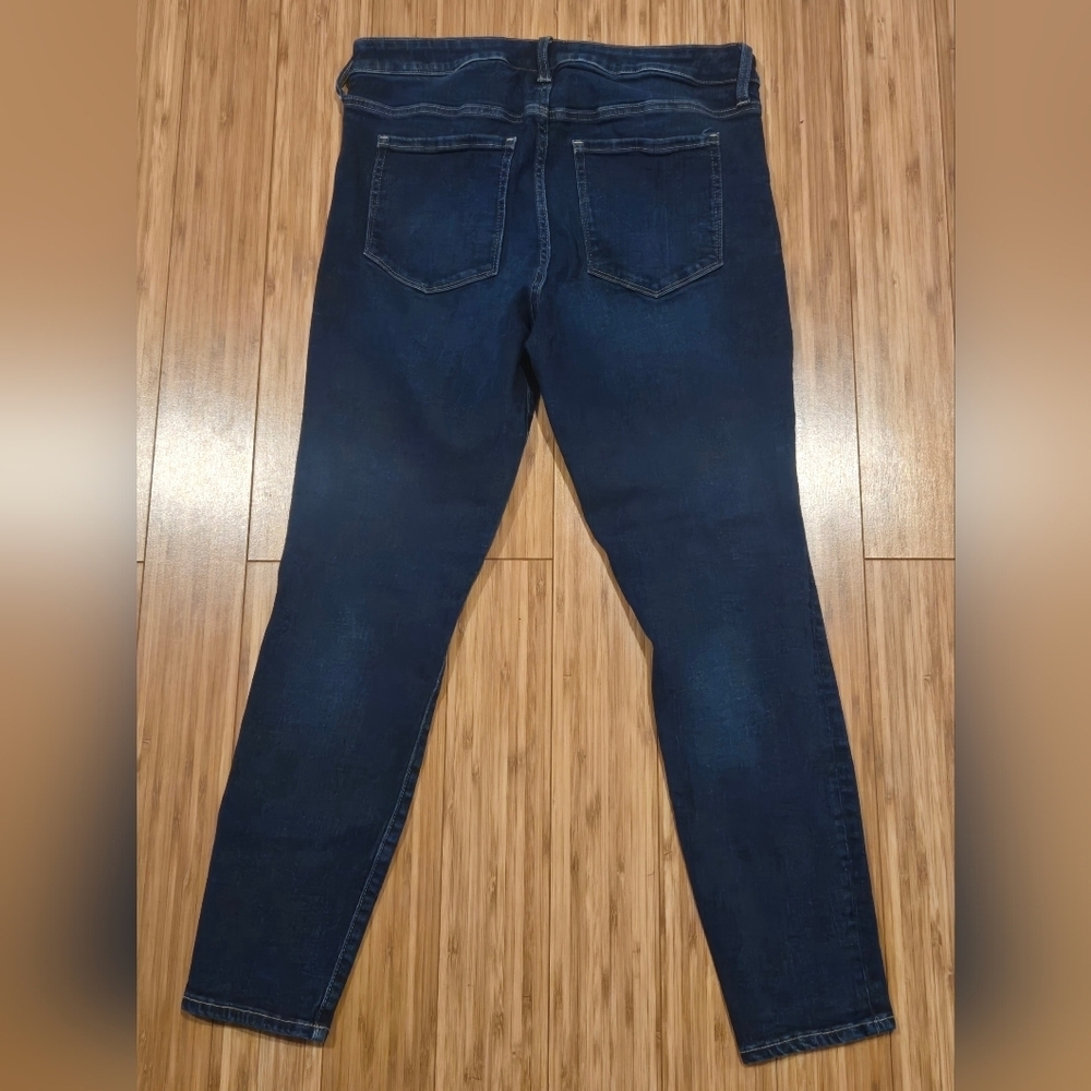 GAP Blue Jeans - Picture 5 of 7